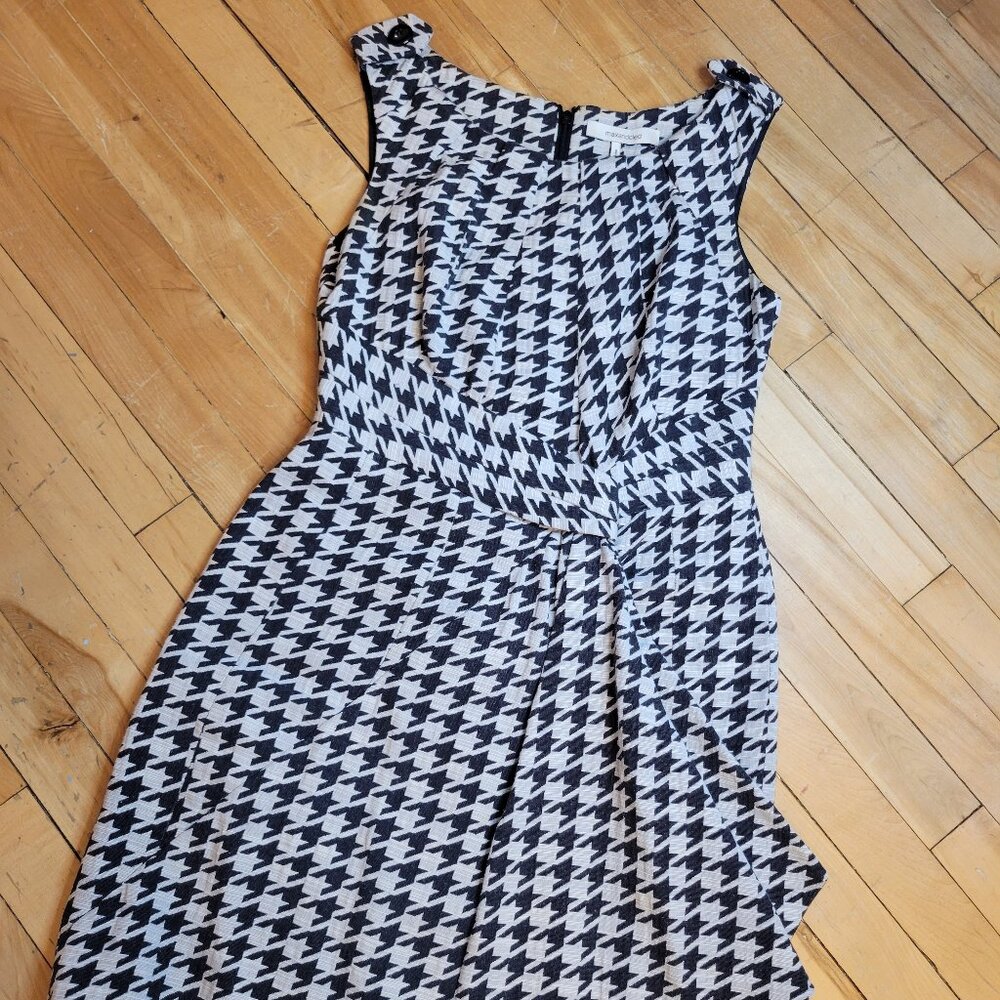 Max&Cleo Black White Houndstooth‎ Sheath Dress Size 8 Sleeveless Ruched Waist
